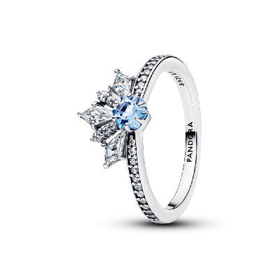 194134C01-52 Серебряное кольцо, несколько камней